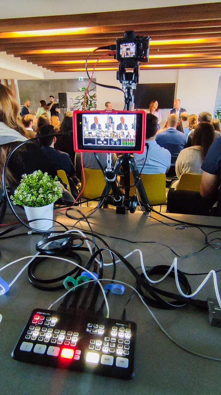 Webinar com 4 câmaras na Willis Towers Watson.