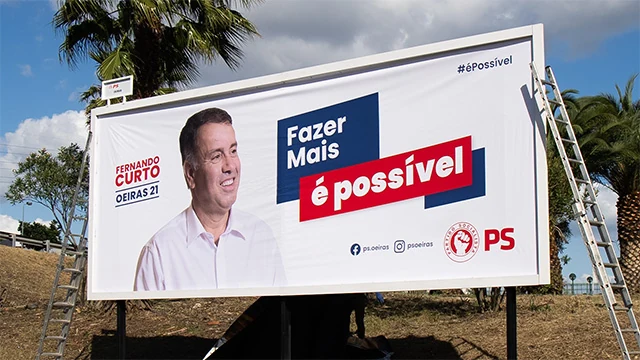 Publicidade e outdoors